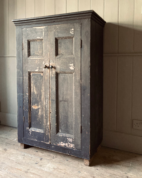 Welsh cupboard with Fantastic Patina
