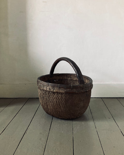 Early 20c Chinese Willow Basket. (wide)