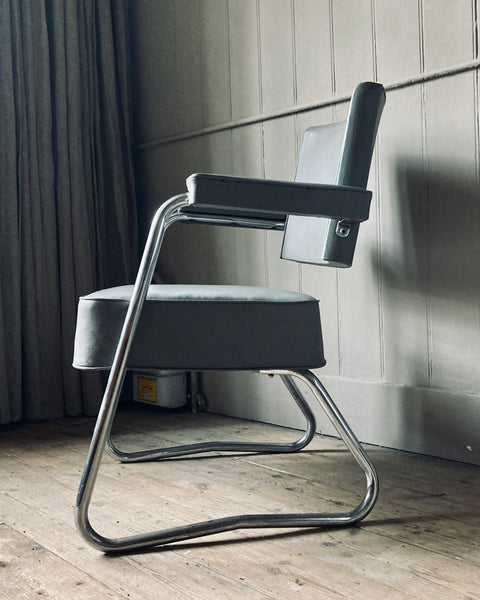 Vintage Pullman Cantilever Chair
