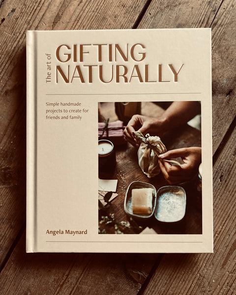 The art of Gifting Naturally