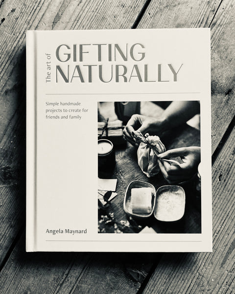 The art of Gifting Naturally